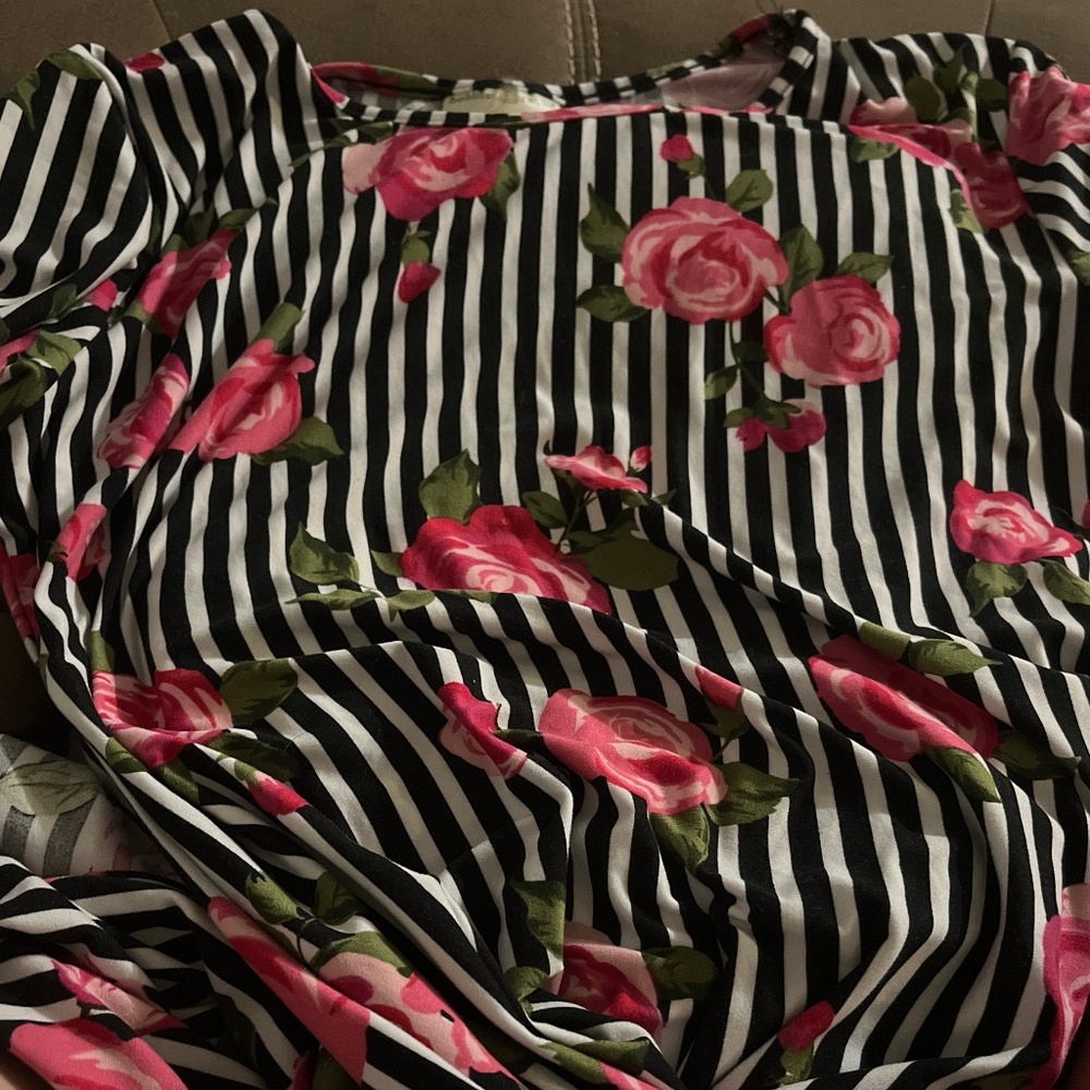Bobbie brooks rose print dress